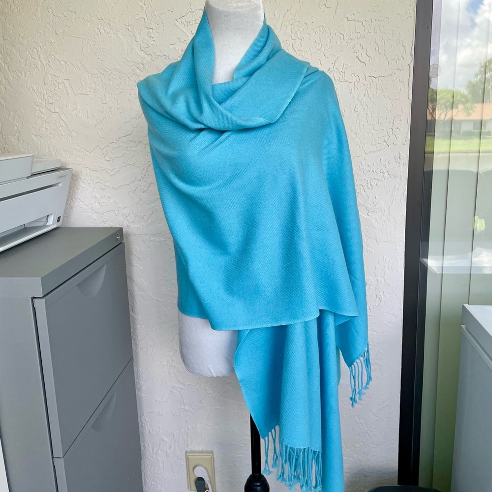 100% Cashmere Wrap